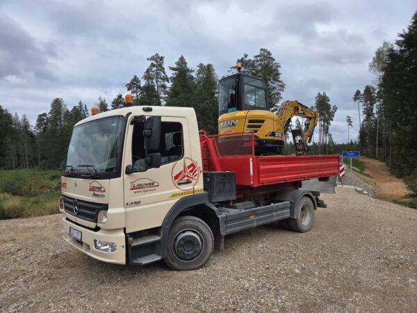 Transporta pakalpojumi ar 13T kravas auto
