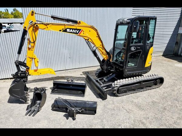 Universāls ekskavators Sany SY35U (8m/h)