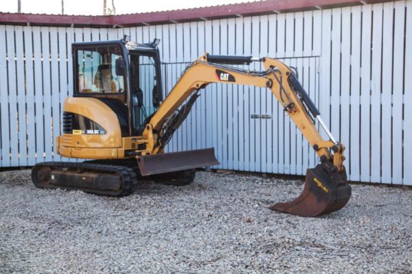 EKSKAVATORS - CATERPILLAR 303.5C CR