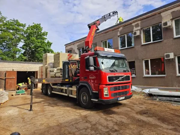 Manipulatora, platformas, pašīzgāzēja, greifera kausa pakalpojumi