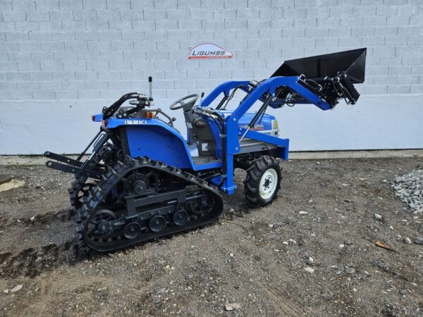 Iseki 24 ar ķēdēm